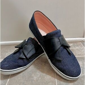 Kate Spade Delise Too Indigo Denim Black Nappa Bow Slip On Sneakers Size 10